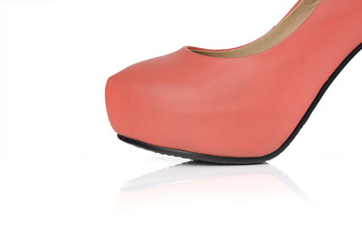 2014新款圓頭軟面牛皮粗跟舒適女單鞋廠家直銷 價(jià)格、廠家與圖片全解析